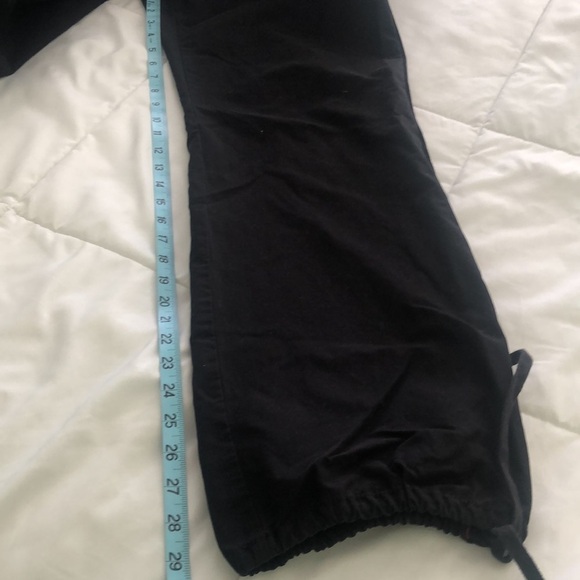 Tommy Hilfiger jeans pants in black with tie strings at bottom & zipper - Picture 5 of 11